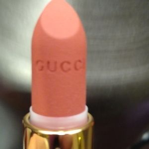 gucci 208 lipstick